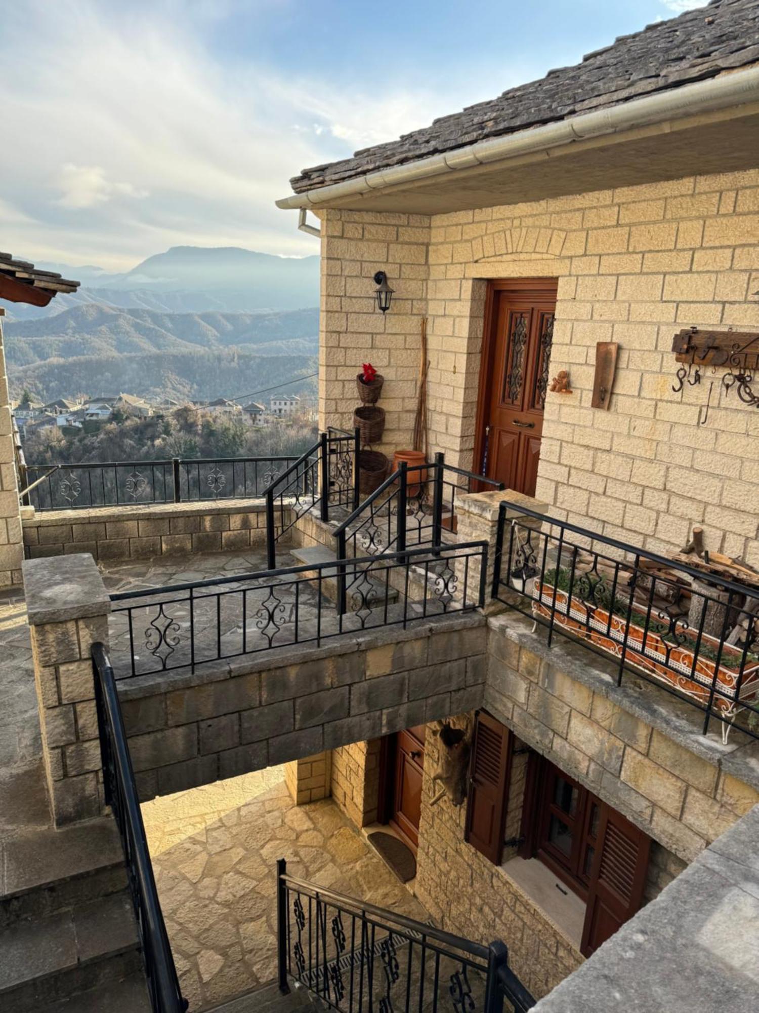 Βίτσα Πετρόκτιστο Αρχοντικό "Ιόλη" Με Θέα Ζαγόρι Villa Luaran gambar