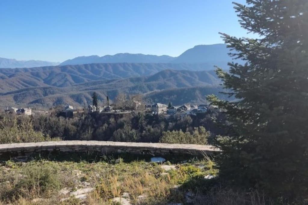 Βίτσα Πετρόκτιστο Αρχοντικό "Ιόλη" Με Θέα Ζαγόρι Villa Luaran gambar
